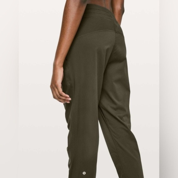 NWT Lululemon Dance Studio Jogger Dark Olive Size 6 - Picture 3 of 11
